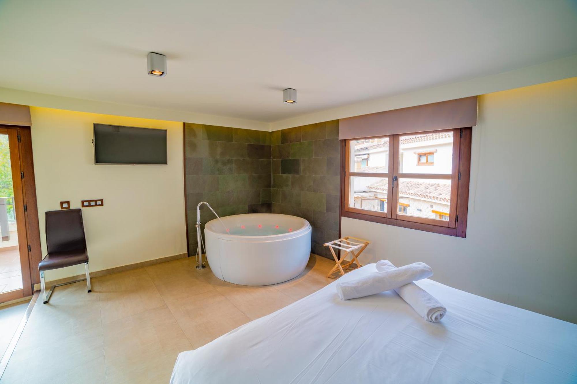 Suites Finca Los Olivos Alcala del Jucar Exterior photo