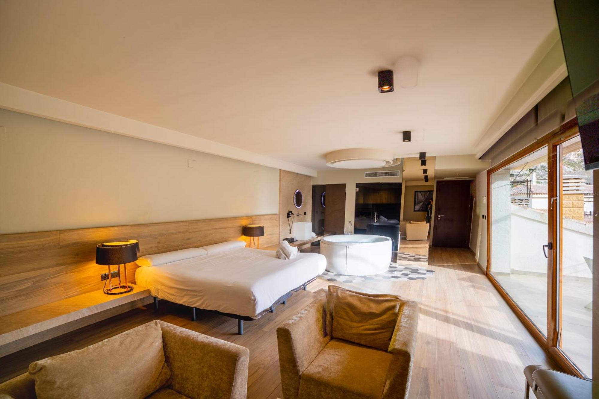 Suites Finca Los Olivos Alcala del Jucar Room photo